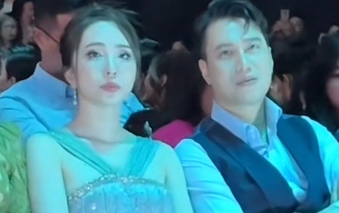 Việt Anh thân thiết bên một sao nữ với loạt dấu hiệu 'khả nghi', bảo sao dân tình gán ghép