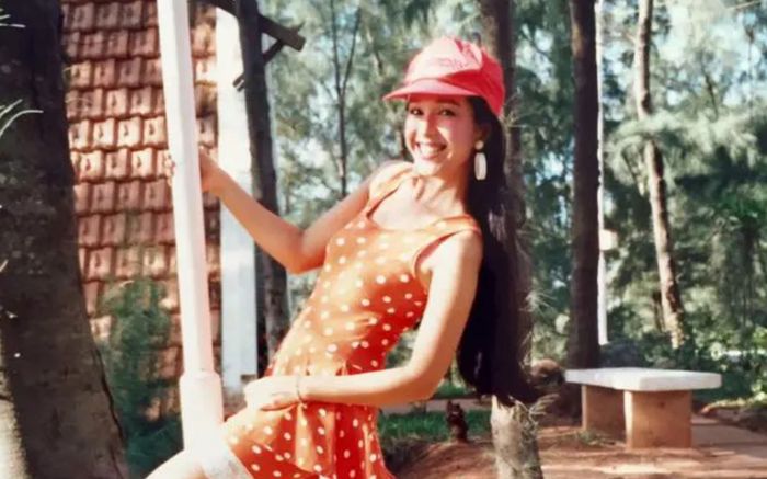 Người tình đẹp như hoa hậu của Thương Tín có gu thời trang ấn tượng