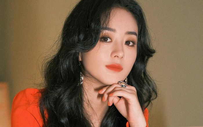 Triệu Lệ Dĩnh và bạn trai thông báo tin trọng đại, các fan chúc mừng không ngớt