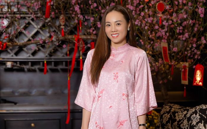 Bà xã NSND Công Lý bị trầm cảm sau chuyến đi Nhật, lý do liên quan đến chuyện hình ảnh