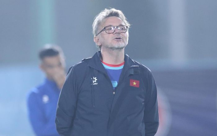 Chọn HLV tuyển Việt Nam: Đừng đánh giá bằng danh tiếng, hãy nhìn thực tế