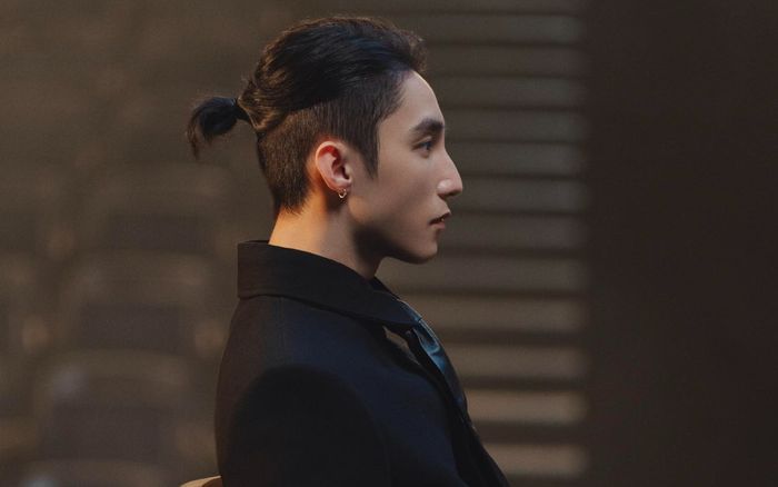 MV mới còn chưa ra mắt, Sơn Tùng bất ngờ bị phát hiện dùng lại 'đồ cũ' từ 10 năm trước?