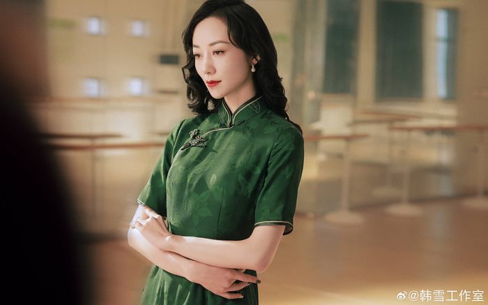 Mỹ nhân có gia thế 'khủng' bậc nhất Cbiz gây ngỡ ngàng khi tham dự Đạp Gió mùa 5