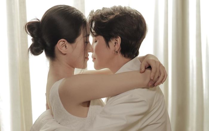 Vũ Cát Tường công khai bạn gái, vội đính chính một điều