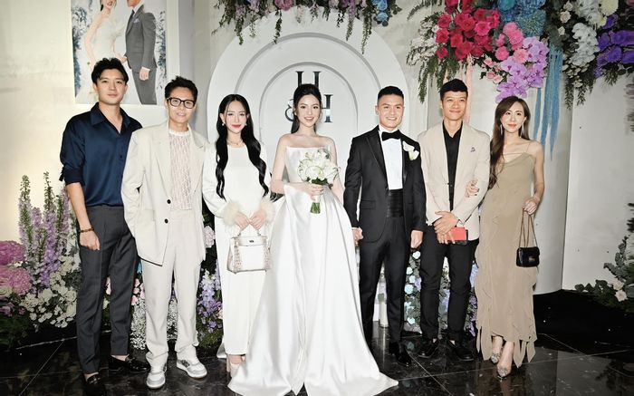 Con gái Minh Nhựa gây tranh cãi khi mang thai nhưng diện 'đôi cà kheo' 15 phân