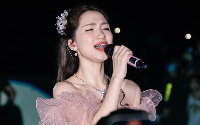 Hòa Minzy: 'Người nghệ sĩ được lòng khán giả là người thành công'