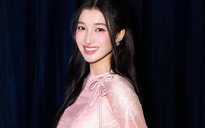 Á hậu Phương Nhi rục rịch trở lại sau 2 tháng ở ẩn?