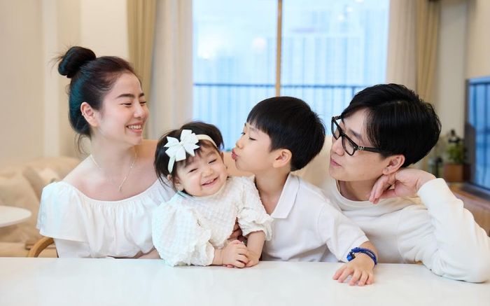 Hotgirl Thanh Hoá từng được báo Trung ca ngợi "búp bê đời thực": Giờ là chủ Spa, hôn nhân viên mãn