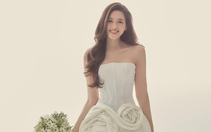 Một Hoa hậu đình đám sắp làm đám cưới với thiếu gia?