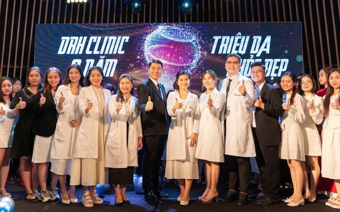 DRH Clinic và hành trình 8 năm giải cứu triệu làn da Việt!
