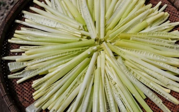 Thứ mọc hoang dại xưa cho lợn ăn, giờ thành đặc sản được dân thành phố ưa chuộng, 120.000 đồng/kg