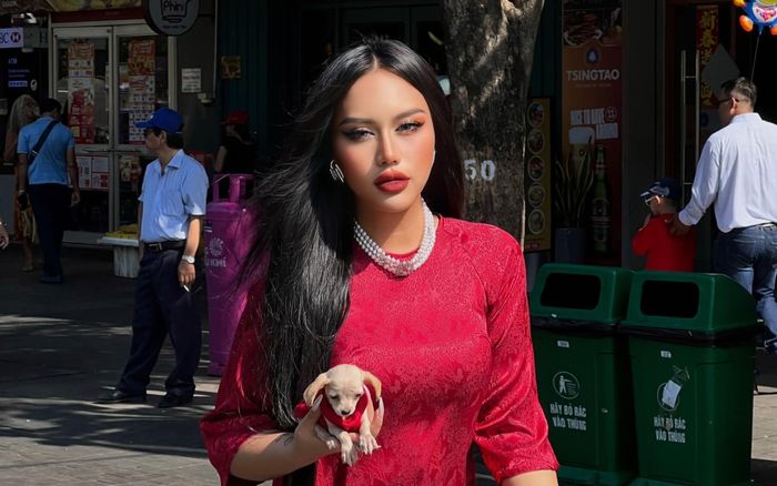 Ca sĩ Sofia từng bật khóc nức nở, phải dừng đêm diễn vì một lời chê bai từ khán giả