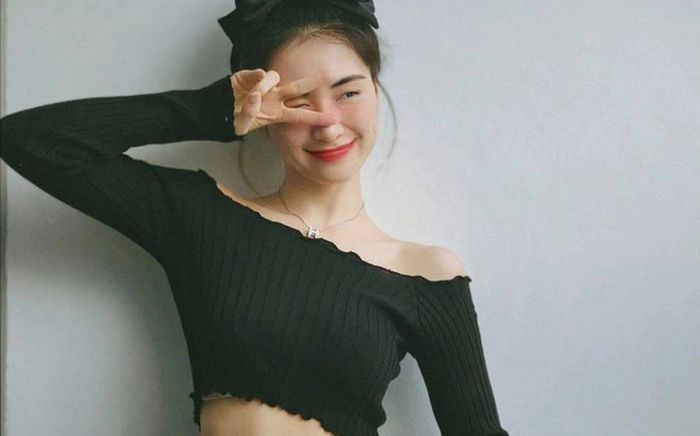 Hòa Minzy để lộ chiếc bụng rạn nhão, nhắn nhủ điều này tới các cô gái