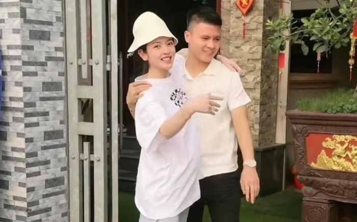 Bà xã Quang Hải đáp trả cực gắt bị mai chuyện liên quan đến mẹ đẻ