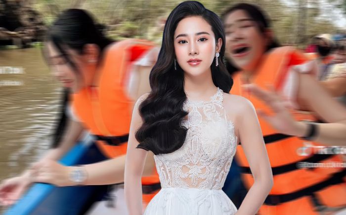 Ngẫu hứng khoe giọng khi đi đò, giọng hát 'ngọc nữ bolero' Tố My ra sao?