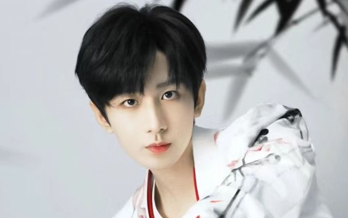 Siêu phẩm của Thành Nghị xác lập kỷ lục mới, Dương Tử khó có cửa so