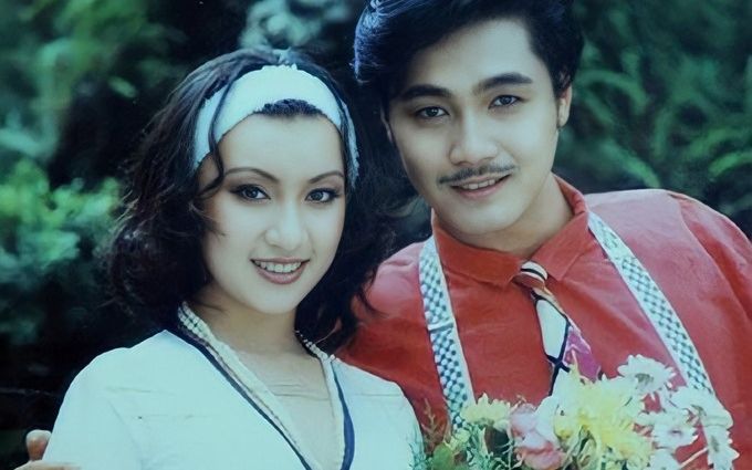 Nữ diễn viên nổi tiếng này là người duy nhất Lý Hùng công khai yêu đương