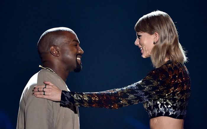 Taylor Swift nhắc lại ồn ào 'rắn độc' với Kanye West trong album mới: 'Giờ thì tin tôi chưa?'