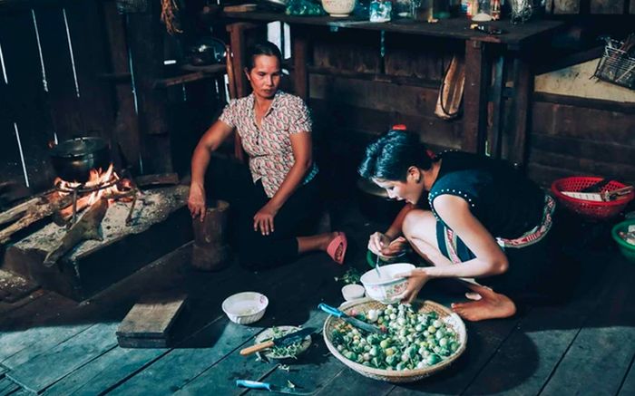 Hoa hậu Việt từng làm ô-sin nay giàu sụ, chi hơn 2 tỷ cải tạo nhà