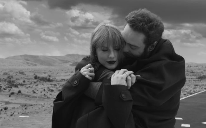 Tình cũ nào được Taylor Swift cho 'lên sóng' trong MV mới?