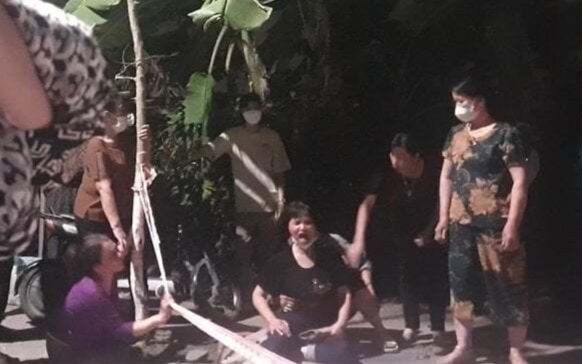 Tiếng khóc nghẹn của mẹ nữ sinh lớp 9 bị sát hại giấu xác trong vườn chuối