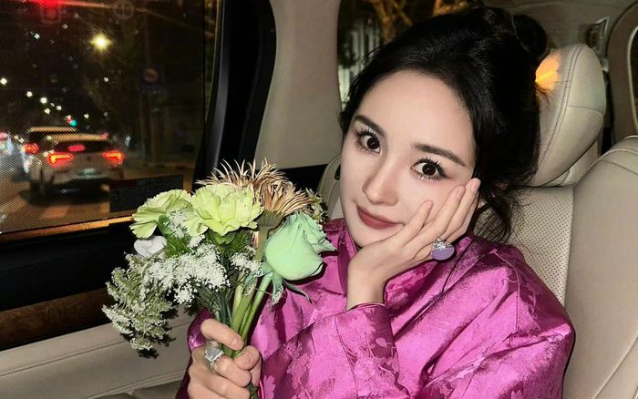 Dương Mịch và bạn trai chính thức thông báo tin vui sau thời gian dài bí mật yêu đương