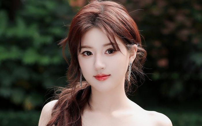 Triệu Lộ Tư hiện nguyên hình khi thiếu photoshop, đến mức nào mà rần rần cõi mạng?