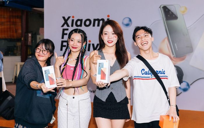 Xiaomi Fans 'quẩy căng đét' tại sự kiện Xiaomi Fan Festival 2024
