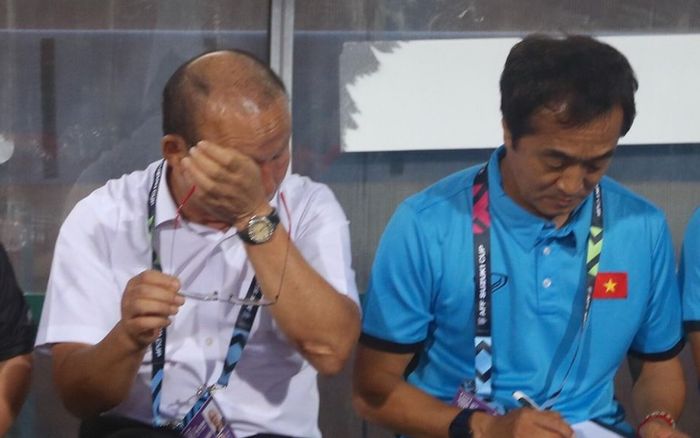 HLV Park Hang Seo thất nghiệp nhưng rất khó trở lại thay HLV Troussier