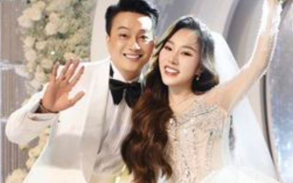 Bà xã TiTi (HKT) hé lộ cuộc sống hôn nhân: Không bao giờ cãi nhau, không cần nấu ăn