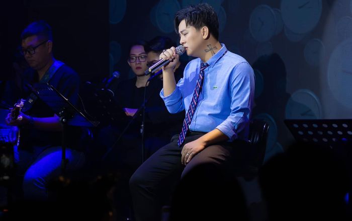 Hoài Lâm hát lại ca khúc tự sáng tác nhiều năm trước, dân mạng nhận ra sự thay đổi