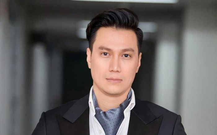 Chân dung người vợ đầu tiên của Việt Anh: Nhan sắc từng gây sốt, đã có chồng mới phong độ