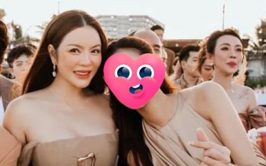 Lý Nhã Kỳ đăng loạt ảnh bên một Hoa hậu đình đám Vbiz, tiết lộ mối quan hệ đặc biệt