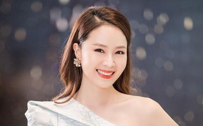 Chồng Hồng Diễm phản ứng ra sao khi vợ bị 'dụ' đóng cảnh hôn?