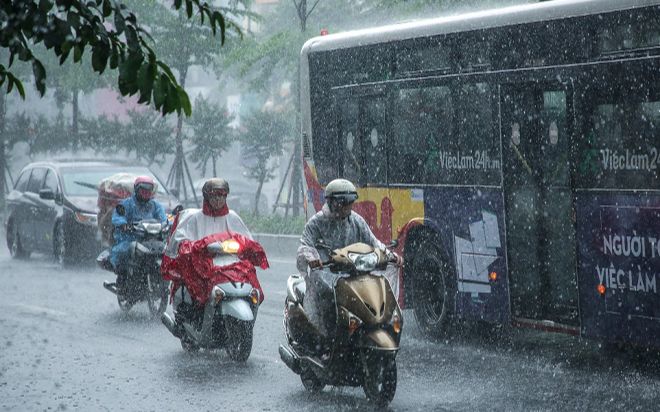 Diễn biến mới nhất đợt không khí lạnh đang áp sát miền Bắc: Thời tiết mát mẻ được bao lâu?