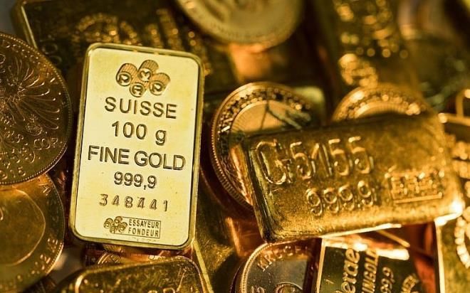 Giá vàng hôm nay (4/4): Vàng tăng sốc, xô đổ mọi kỷ lục