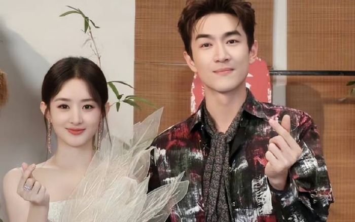 Vừa xác nhận yêu Lâm Canh Tân, Triệu Lệ Dĩnh đã lập kỷ lục mới, hạ gục Dương Mịch và Lưu Diệc Phi