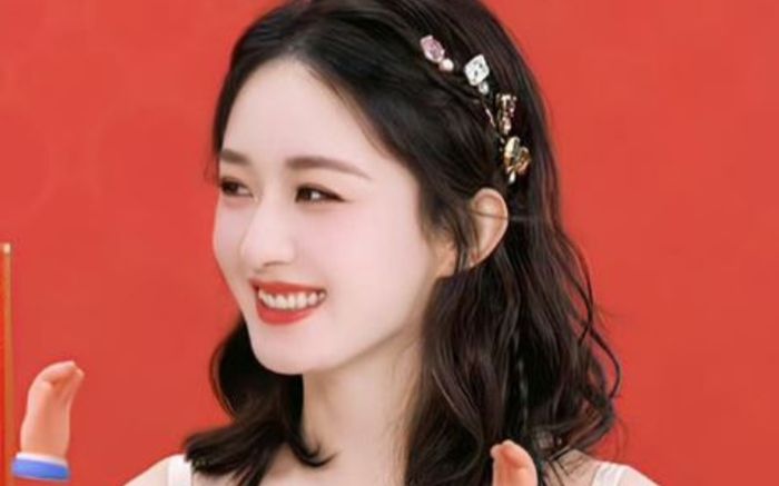 Triệu Lệ Dĩnh và bạn trai công bố tin vui chấn động, fans hồ hởi ăn mừng cùng chị đẹp