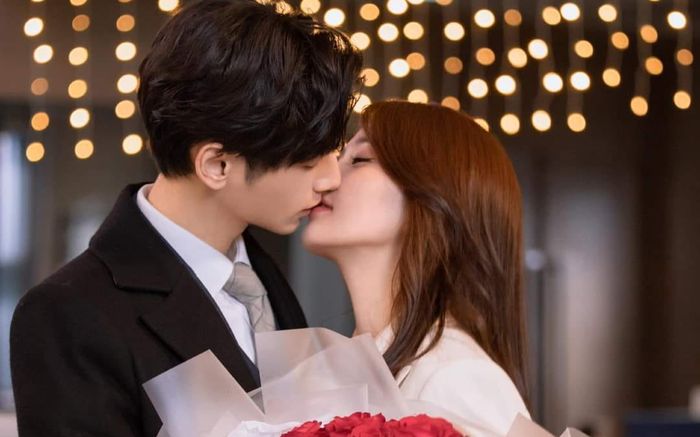 Bạch Lộc và La Vân Hi kỷ niệm ngày đặc biệt, fan mở tiệc ăn mừng