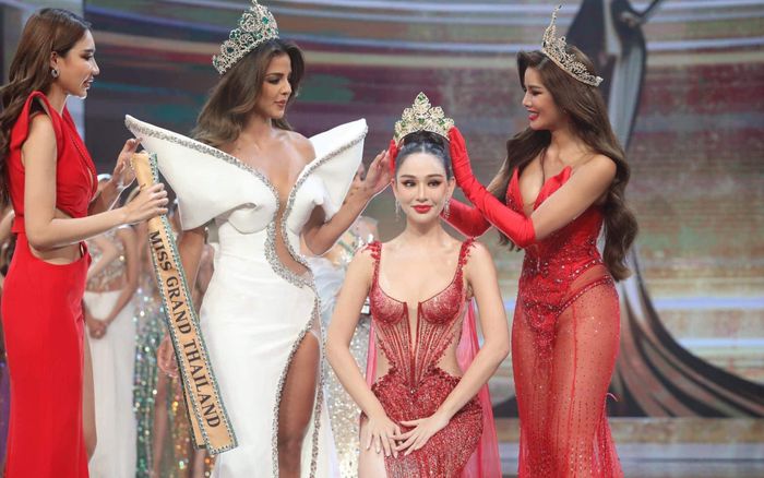 Người đẹp Phuket đăng quang Miss Grand Thailand 2024 sau hai năm hụt vương miện