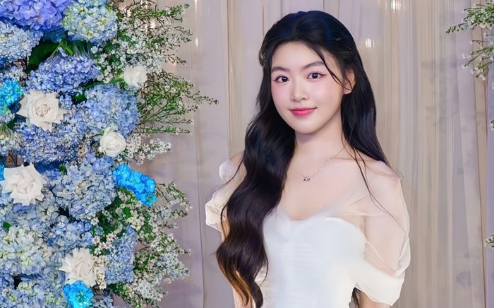 Lọ Lem nhà Quyền Linh dậy thì thành công ra sao?