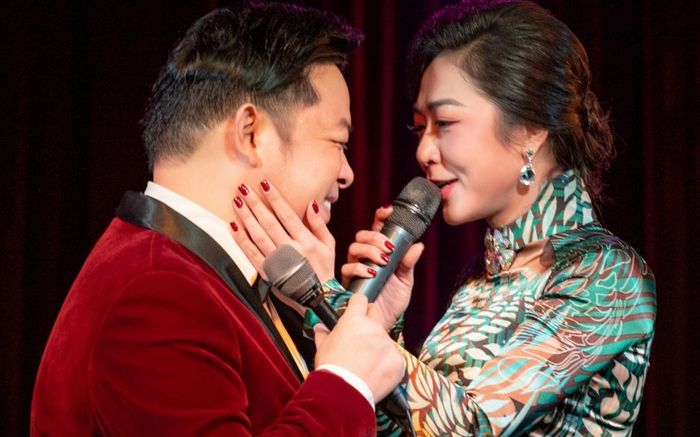 Hà Thanh Xuân phản ứng ra sao khi được khen đẹp đôi với Quang Lê?