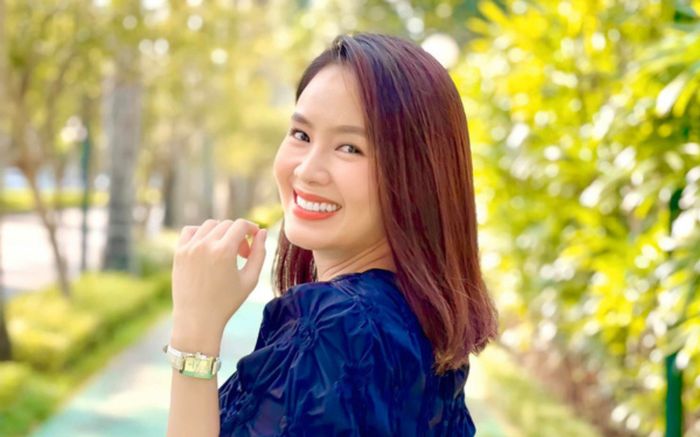 Cứu tinh của cả bộ phim Trạm Cứu Hộ Trái Tim xuất hiện, đến Hồng Diễm cũng kính cẩn gọi 'mẹ'