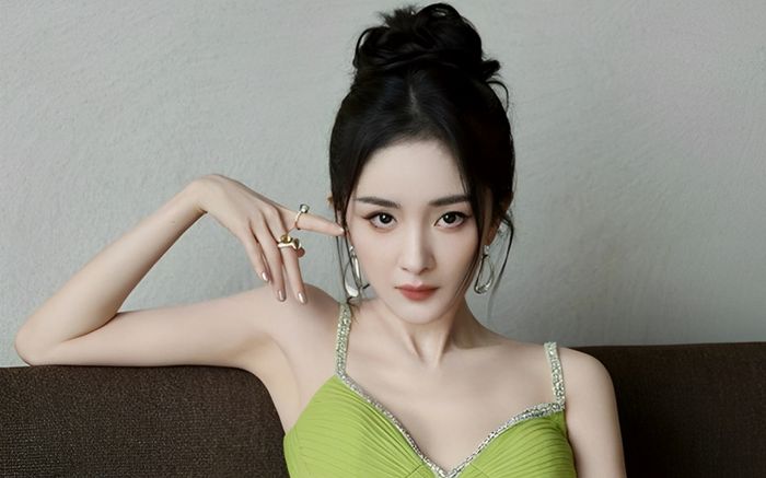 Dương Mịch đáp trả giữa tin đồn hết thời