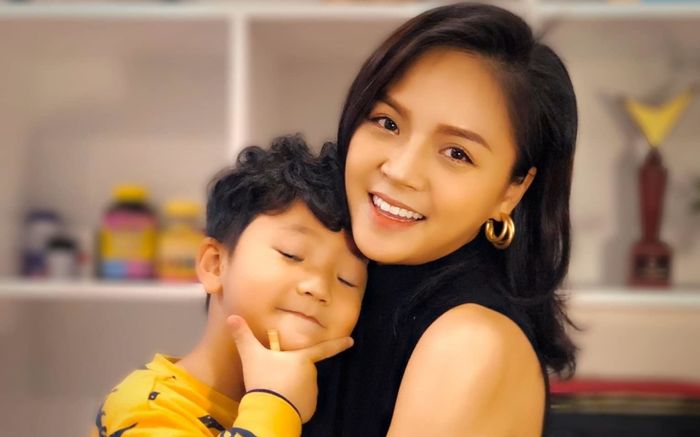Thu Quỳnh trước ngày lâm bồn, hé lộ phản ứng con trai đầu