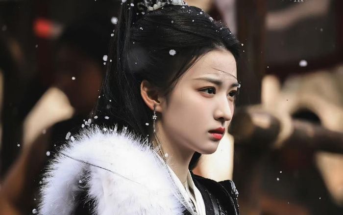 Chia tay Dương Dương, tiểu Lưu Diệc Phi công khai hẹn hò bạn trai mới