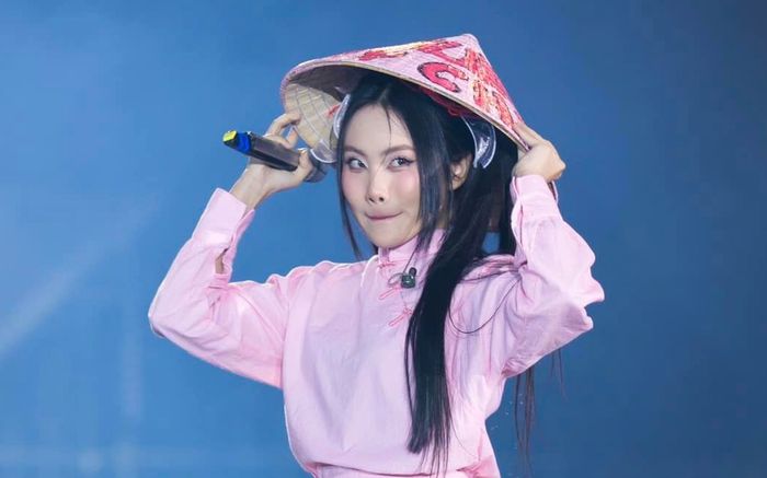 Đăng clip biểu diễn, một khán giả bất ngờ gửi lời xin lỗi đến Phương Mỹ Chi