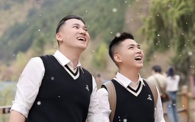 Hà Trí Quang và Thanh Đoàn khoe khoảnh khắc ngọt ngào khi chụp ảnh cưới ở Trung Quốc