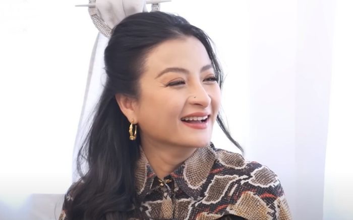 Bạn gái cũ yêu Lương Thế Thành 11 năm giờ qua Mỹ sống, từng đi rửa bát mưu sinh