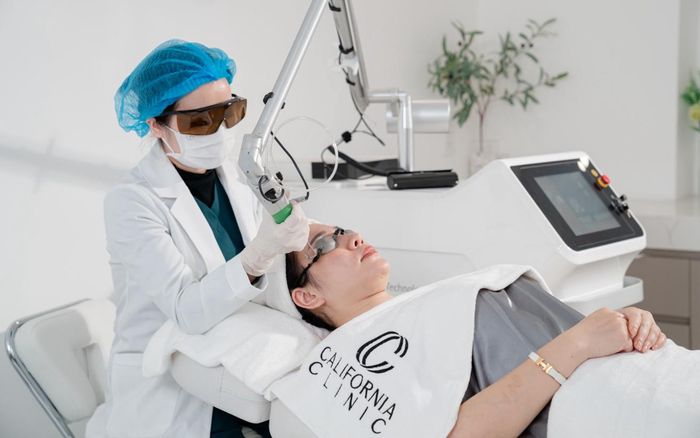 Bác sĩ da liễu: 'Điều trị nám phải phối hợp đa phương pháp'